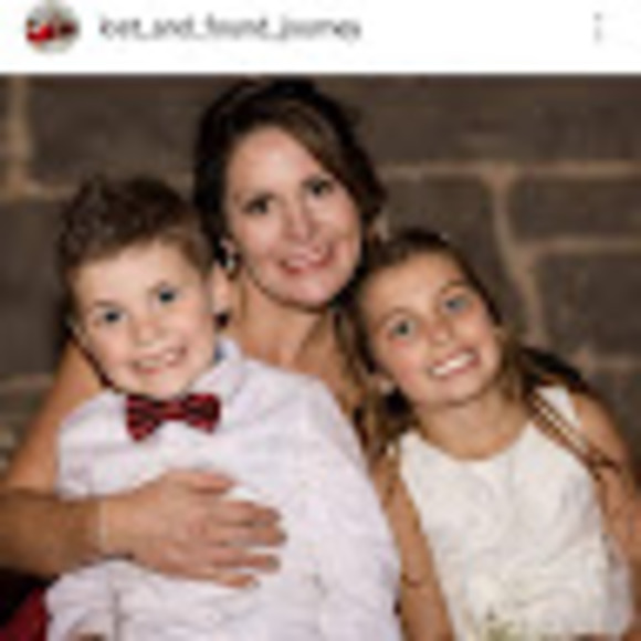 Meet your Posher, Narelle - Picture 1 of 1